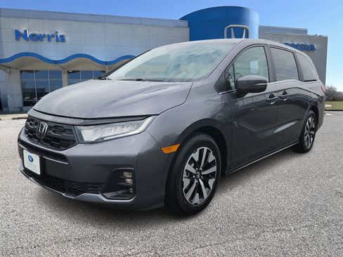 New 2026 Honda Odyssey EX-L image 2