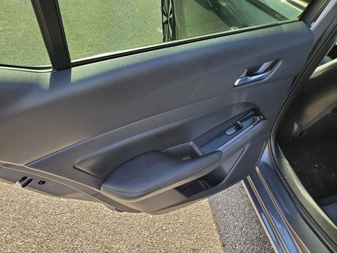 Certified 2021 Nissan Altima 2.5 SV image 12