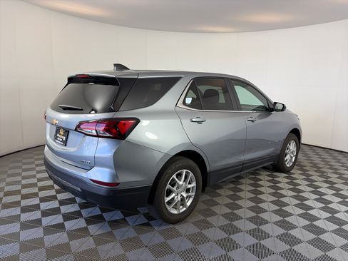 Used 2024 Chevrolet Equinox LT AWD/4WD image 10