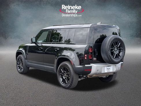 Used 2025 Land Rover Defender 110 S AWD/4WD image 8