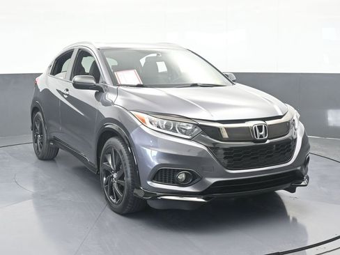 Used 2021 Honda HR-V Sport image 9