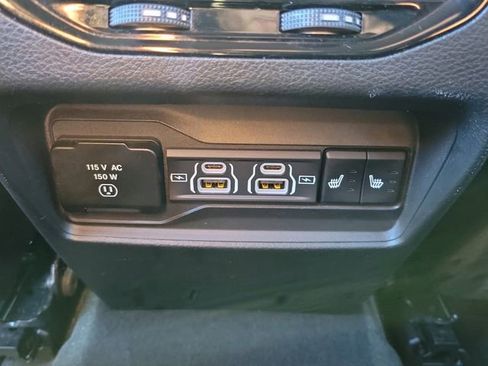 New 2024 Jeep Grand Cherokee Limited w/ Black Appearance Package image 12