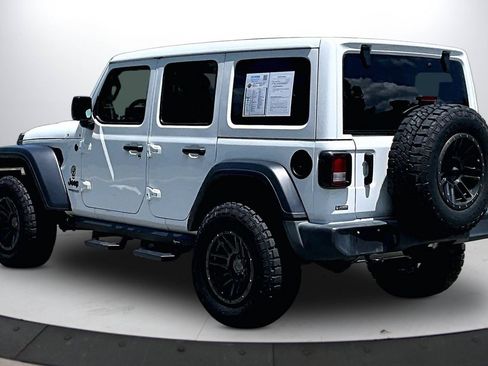 Used 2022 Jeep Wrangler Unlimited Sport w/ Sun And Sound Package AWD/4WD image 7