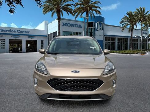 Used 2020 Ford Escape SEL FWD image 3