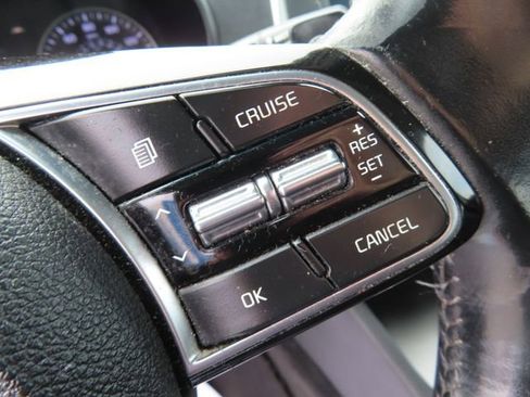 Used 2020 Kia Optima S image 19