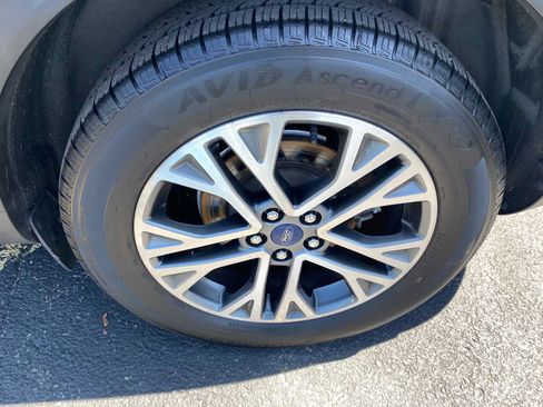 Used 2020 Ford Escape SEL AWD/4WD image 36