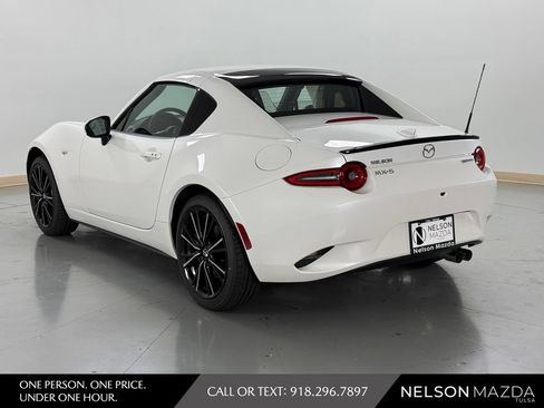 New 2026 MAZDA MX-5 Miata RF Grand Touring RWD image 8