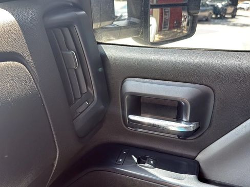 Used 2018 Chevrolet Silverado 3500 W/T w/ WT Convenience Package AWD/4WD image 38
