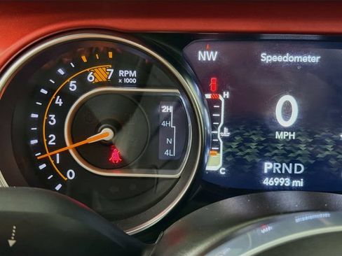 Used 2023 Jeep Wrangler Unlimited Rubicon w/ Dual Top Group AWD/4WD image 13