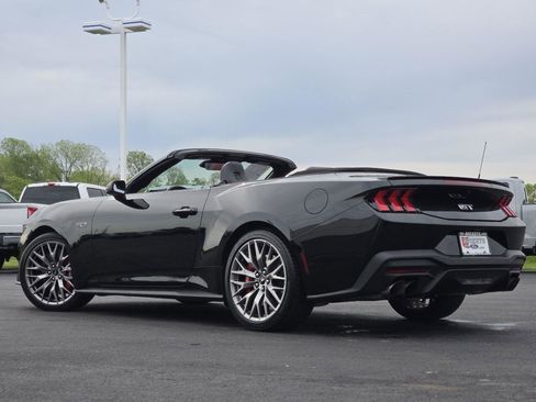 Used 2025 Ford Mustang GT Premium RWD image 15