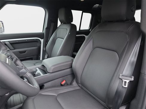 New 2026 Land Rover Defender 110 S image 14