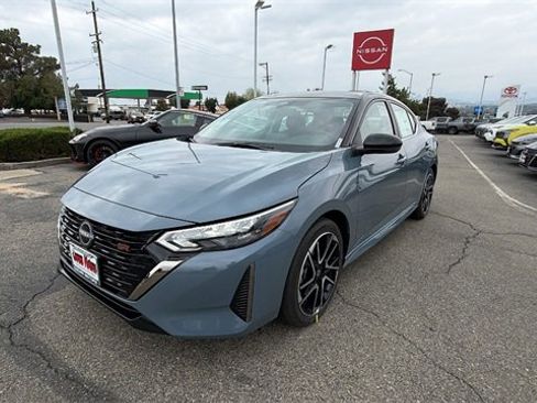 New 2025 Nissan Sentra SR image 1
