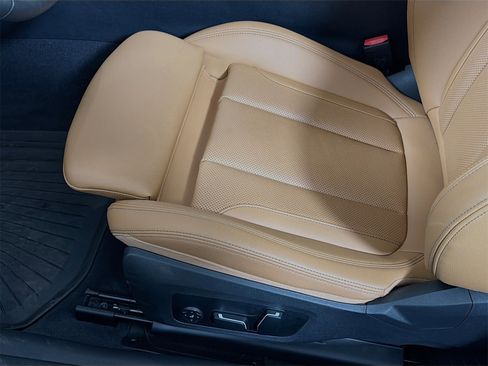 Used 2025 BMW 430i xDrive Convertible w/ Convenience Package image 24