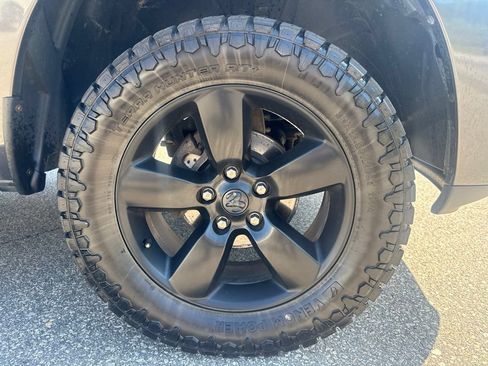 Used 2019 RAM 1500 Express w/ Express Value Package AWD/4WD image 23