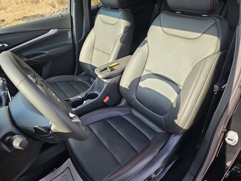 Used 2023 Chevrolet Bolt EUV Premier w/ Sun & Sound Package image 15