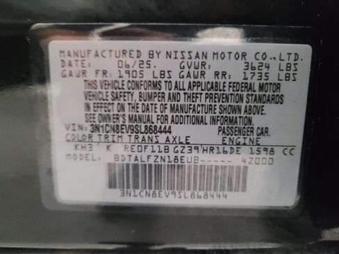 Used 2025 Nissan Versa SV FWD image 33