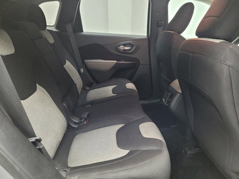 Used 2014 Jeep Cherokee Sport w/ Trailer Tow Group AWD/4WD image 19