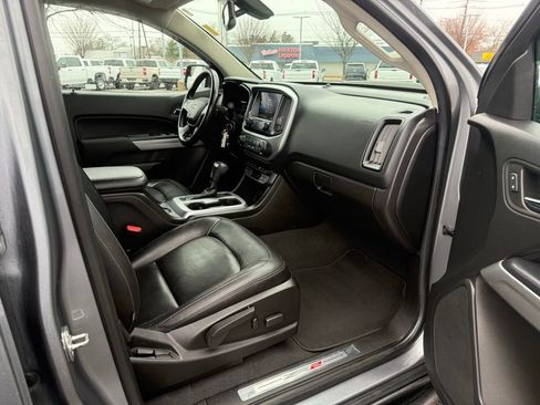 Used 2020 Chevrolet Colorado ZR2 w/ ZR2 Dusk Special Edition image 15