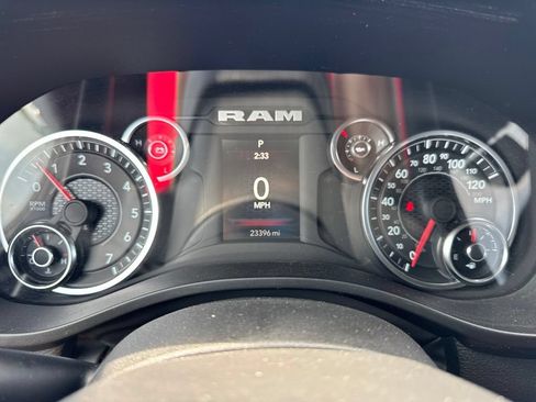 Used 2025 RAM 1500 Big Horn AWD/4WD image 14