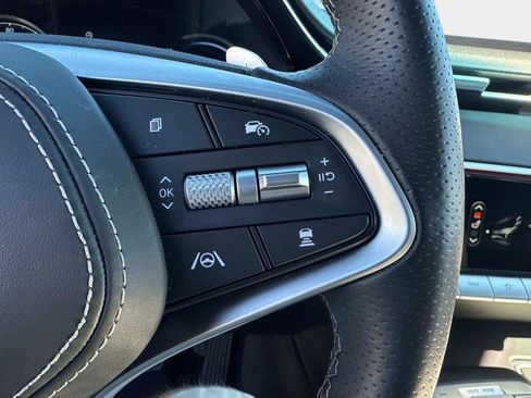 Used 2024 Genesis GV70 3.5T Sport image 27