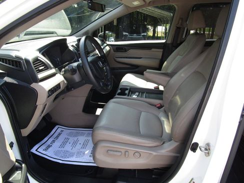 Used 2018 Honda Odyssey EX-L image 19