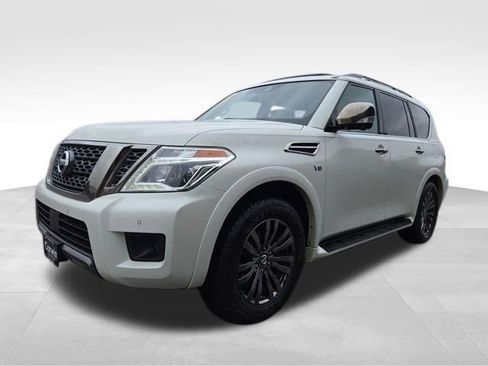 Used 2019 Nissan Armada Platinum image 5