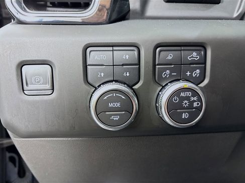 Certified 2022 GMC Sierra 1500 Denali w/ Denali Reserve Package AWD/4WD image 12