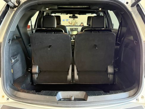 Used 2019 Ford Explorer Platinum AWD/4WD image 35