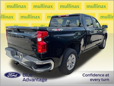 Used 2025 Chevrolet Silverado 1500 LT AWD/4WD image 2