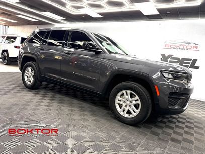 Used 2022 Jeep Grand Cherokee Laredo w/ Luxury Tech Group I