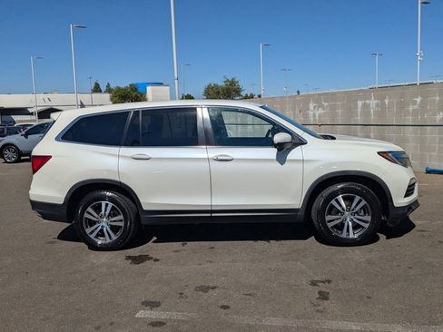 Used 2018 Honda Pilot EX image 4