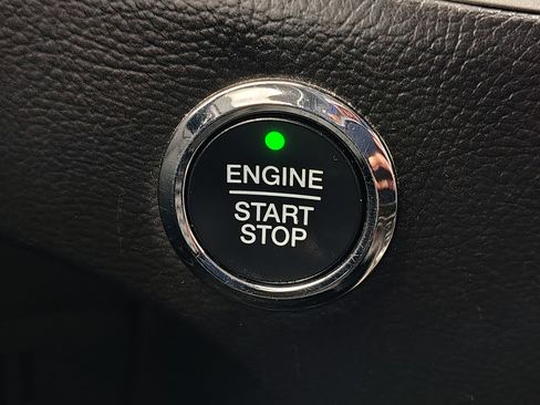 Used 2024 Ford Edge SEL w/ Convenience Package image 44