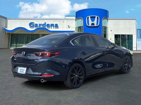 Used 2024 MAZDA MAZDA3 s FWD image 6