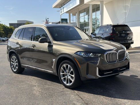 Certified 2026 BMW X5 xDrive40i AWD/4WD image 3