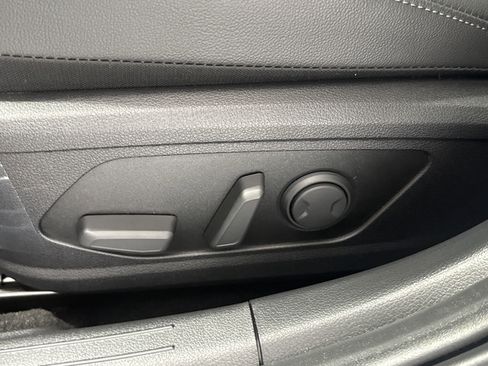 Used 2025 Hyundai Sonata Limited FWD image 29