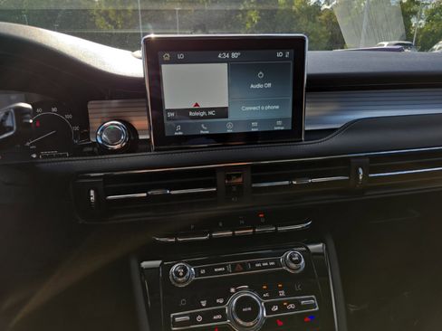 Used 2020 Lincoln Corsair AWD w/ Equipment Group 101A image 19