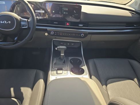 New 2026 Kia Carnival FWD image 14
