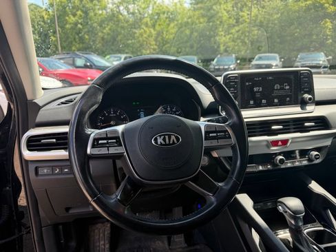 Used 2021 Kia Telluride LX FWD image 9