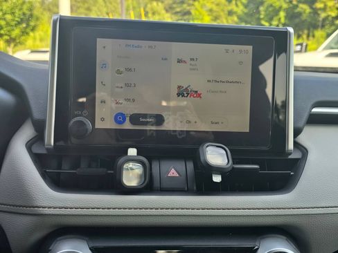 Used 2025 Toyota RAV4 XLE w/ Convenience Package FWD image 26
