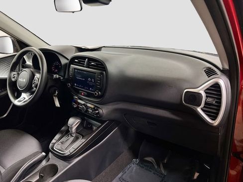 Certified 2022 Kia Soul LX w/ Technology Package image 26