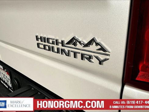 Used 2023 Chevrolet Silverado 1500 High Country w/ Technology Package image 24