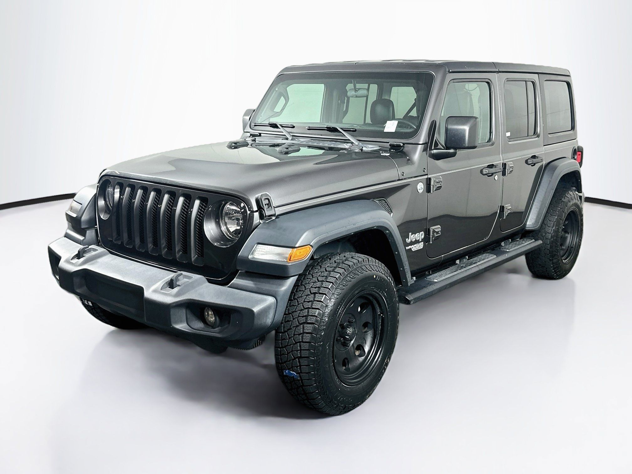 Used 2018 Jeep Wrangler Unlimited Sport S AWD/4WD image 3