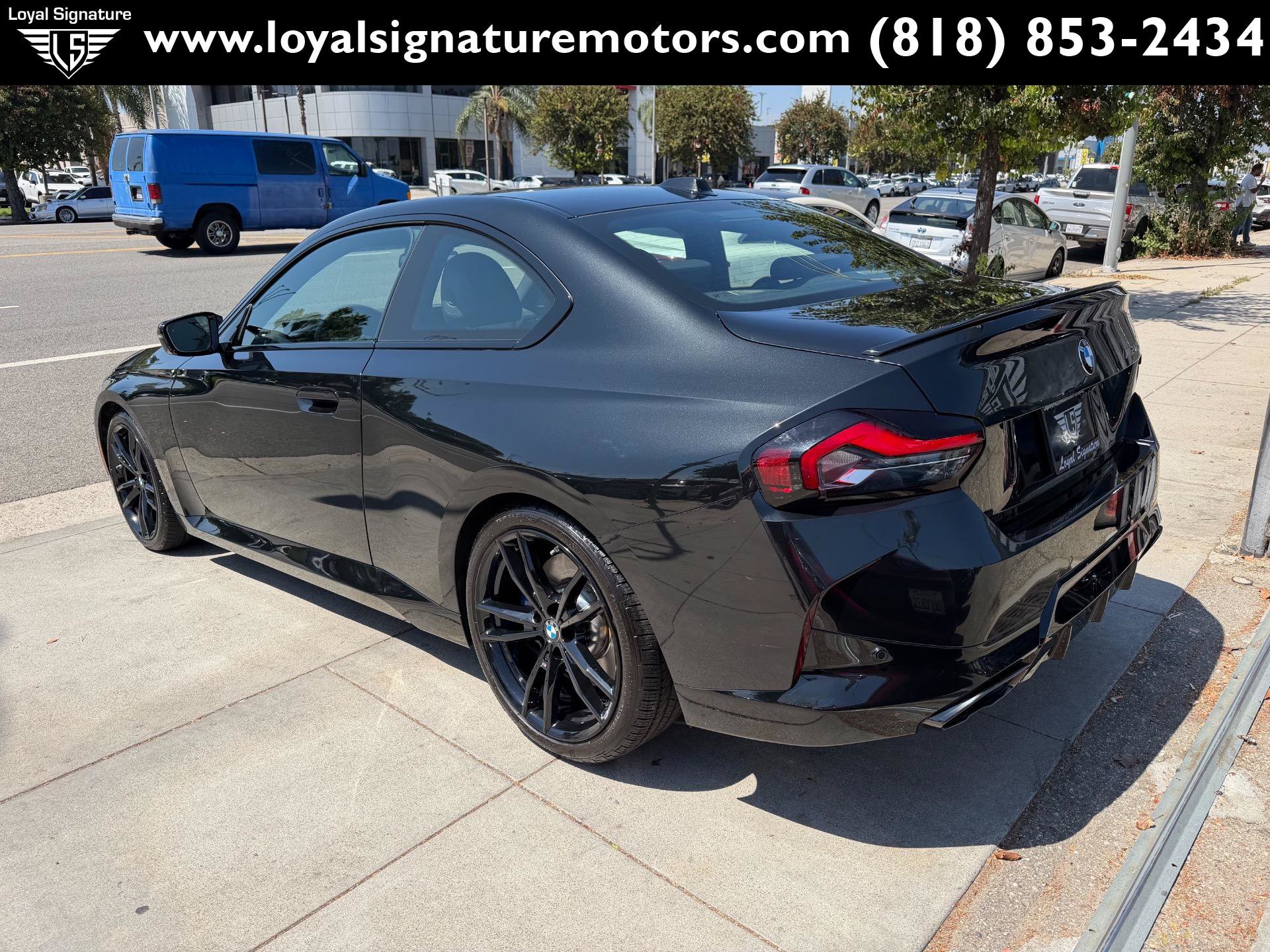 Used 2024 BMW M240i Coupe RWD image 5