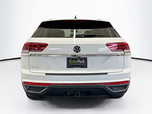 Used 2023 Volkswagen Atlas Cross Sport SE w/ Panoramic Sunroof Package FWD image 7