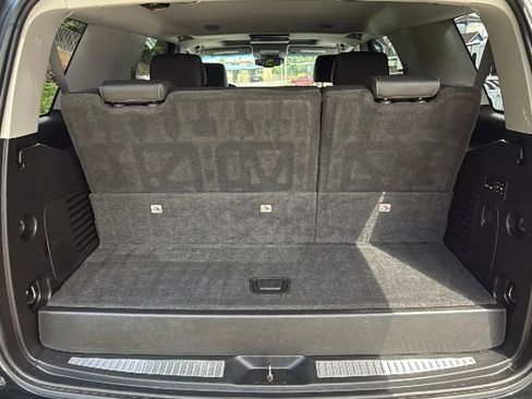 Used 2018 Chevrolet Tahoe Premier AWD/4WD image 39