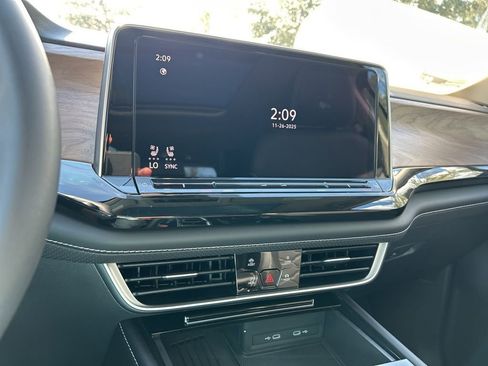 New 2026 Volkswagen Atlas SE image 32