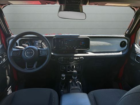 Used 2025 Jeep Wrangler Unlimited Sport AWD/4WD image 19