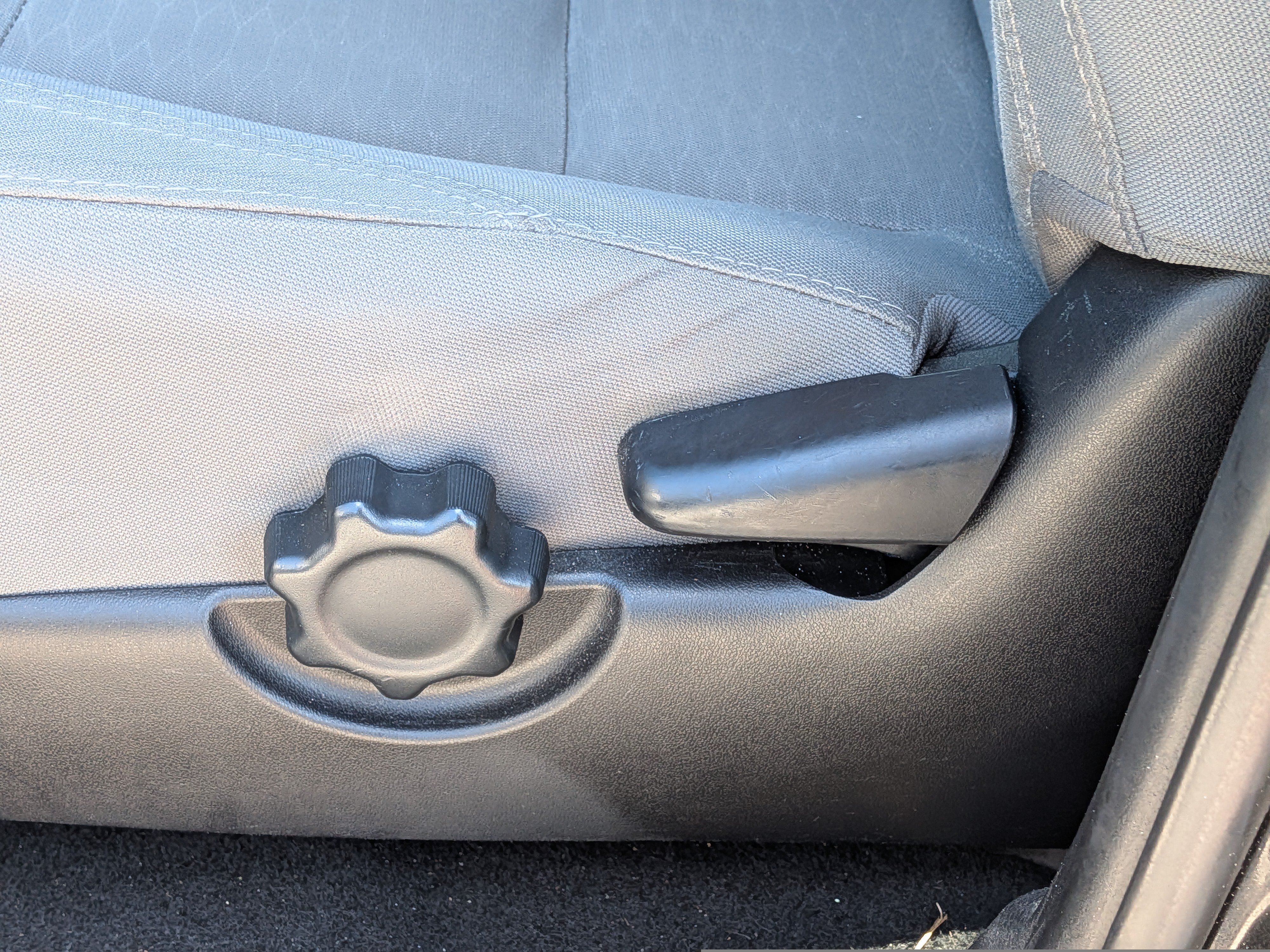 Used 2018 Toyota Tacoma SR5 RWD image 21
