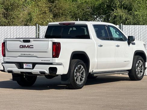 Used 2023 GMC Sierra 1500 Denali image 4