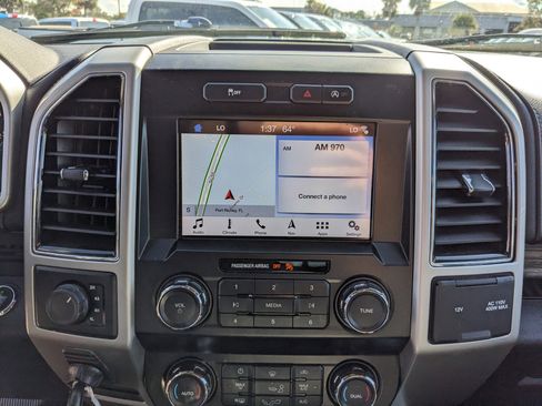 Certified 2019 Ford F150 Lariat image 16